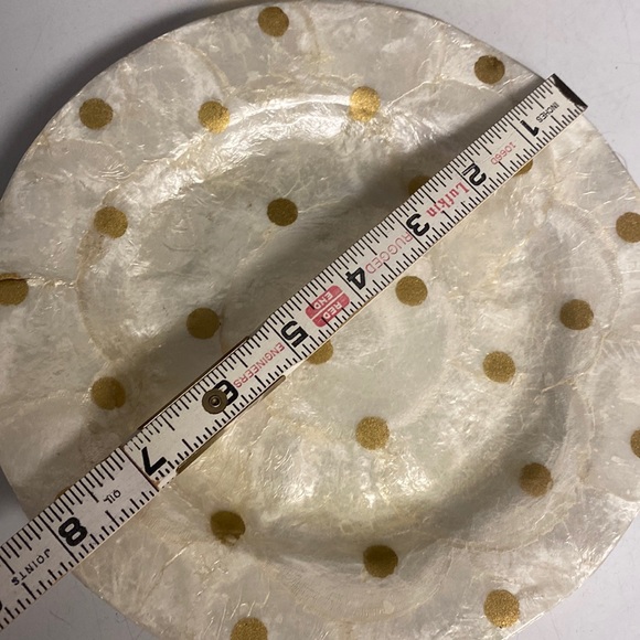 Hallie St Mary Inc Capiz Shell Charger Plates Placemat Set of Three - Picture 17 of 17